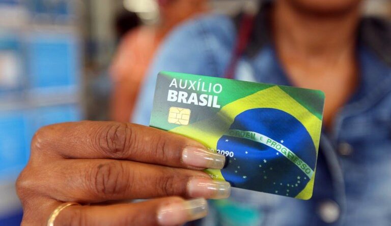 Auxílio Brasil